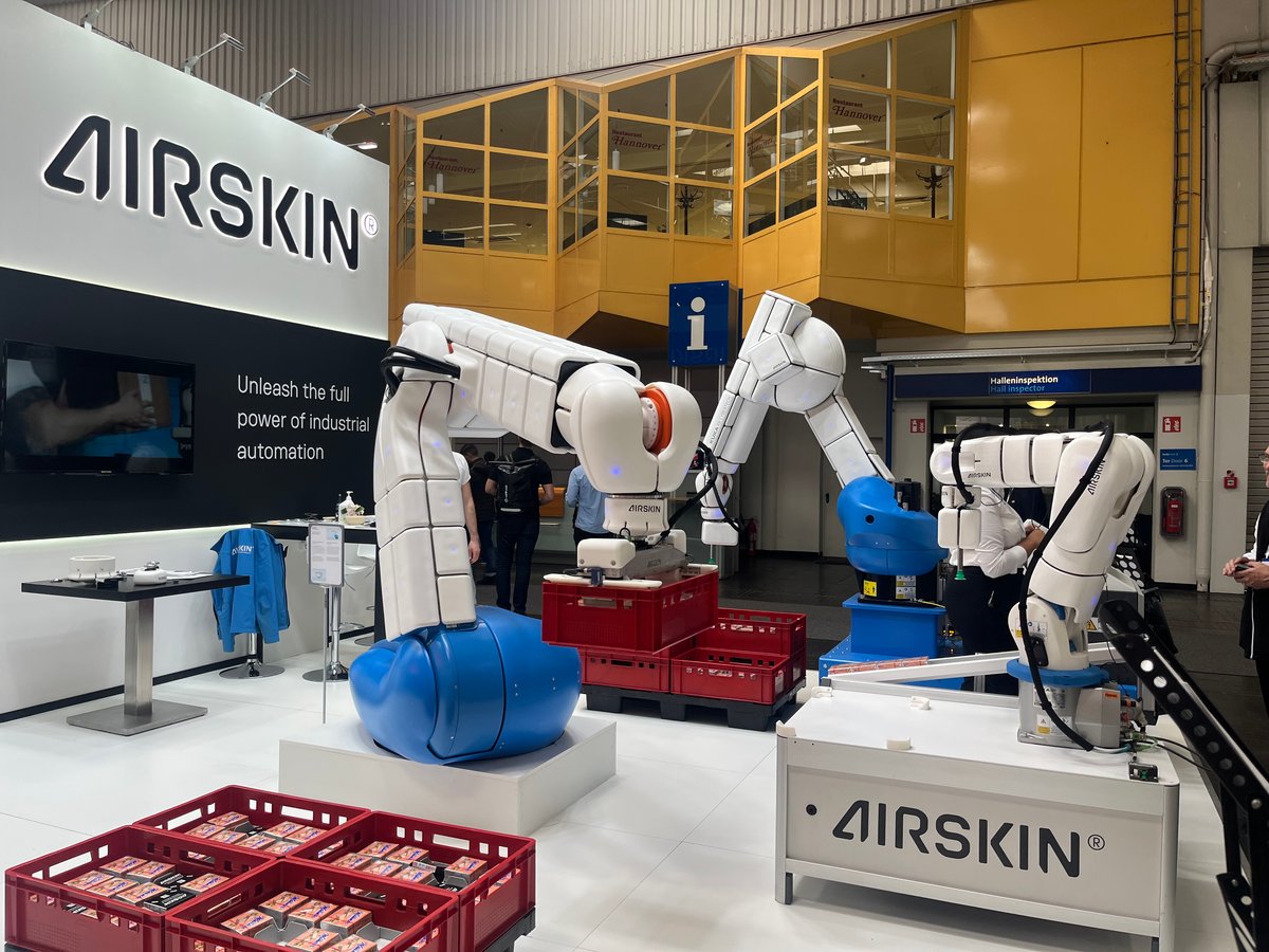The AIRSKIN booth